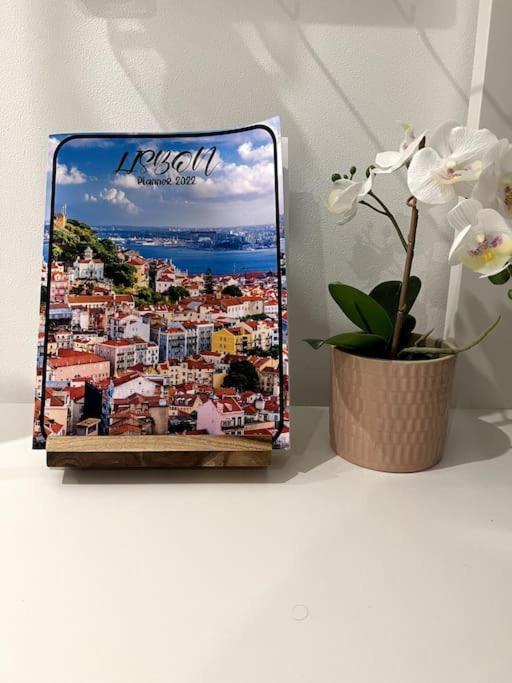 Luxury Artistic Digital Nomad Getaway W/ Terrace Apartman Lisboa Kültér fotó