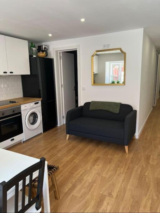Luxury Artistic Digital Nomad Getaway W/ Terrace Apartman Lisboa Kültér fotó