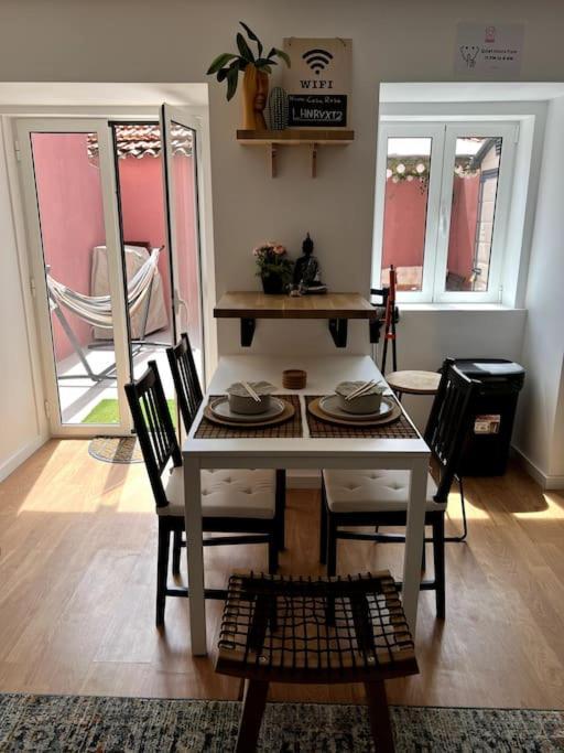 Luxury Artistic Digital Nomad Getaway W/ Terrace Apartman Lisboa Kültér fotó
