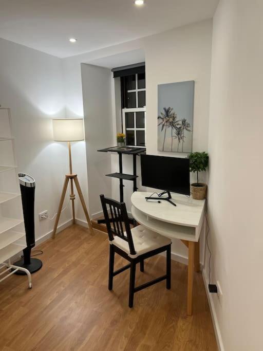 Luxury Artistic Digital Nomad Getaway W/ Terrace Apartman Lisboa Kültér fotó