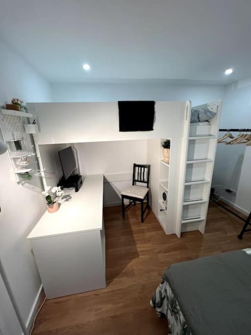 Luxury Artistic Digital Nomad Getaway W/ Terrace Apartman Lisboa Kültér fotó